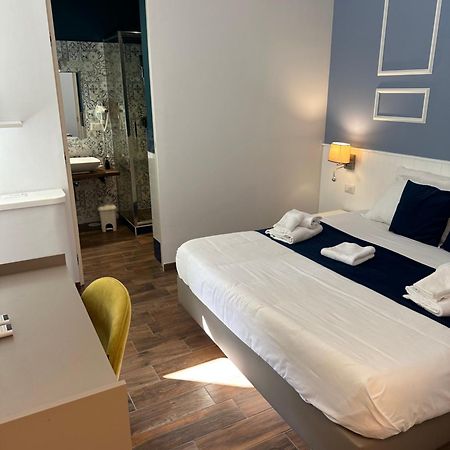 Hotiday Room Collection - Napoli Botanique Екстер'єр фото