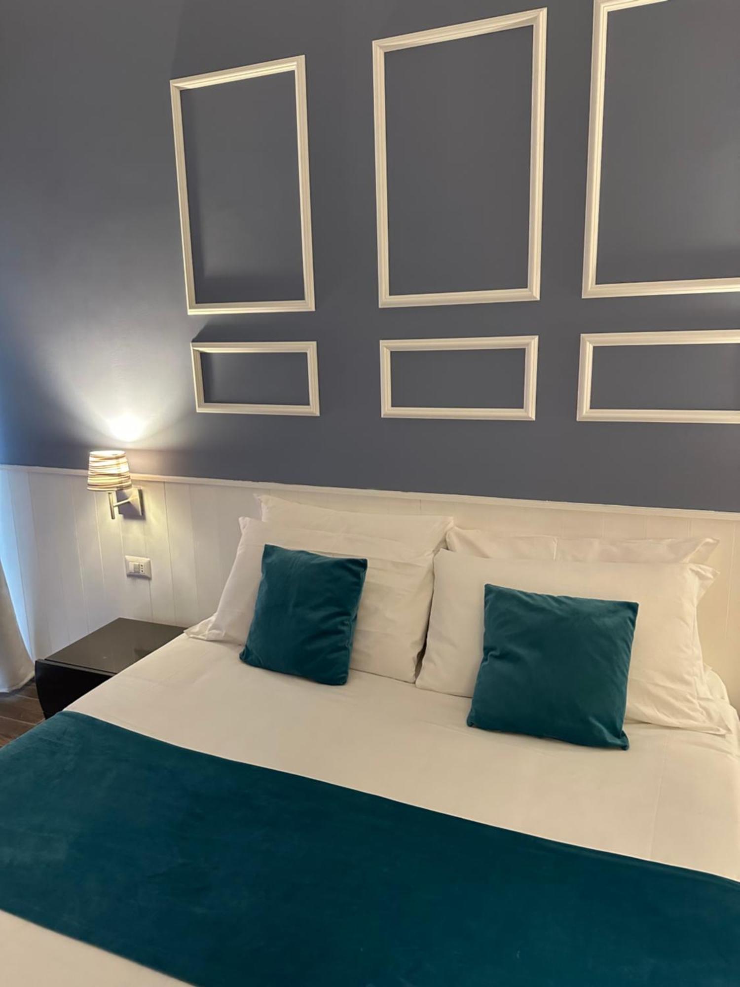 Hotiday Room Collection - Napoli Botanique Екстер'єр фото