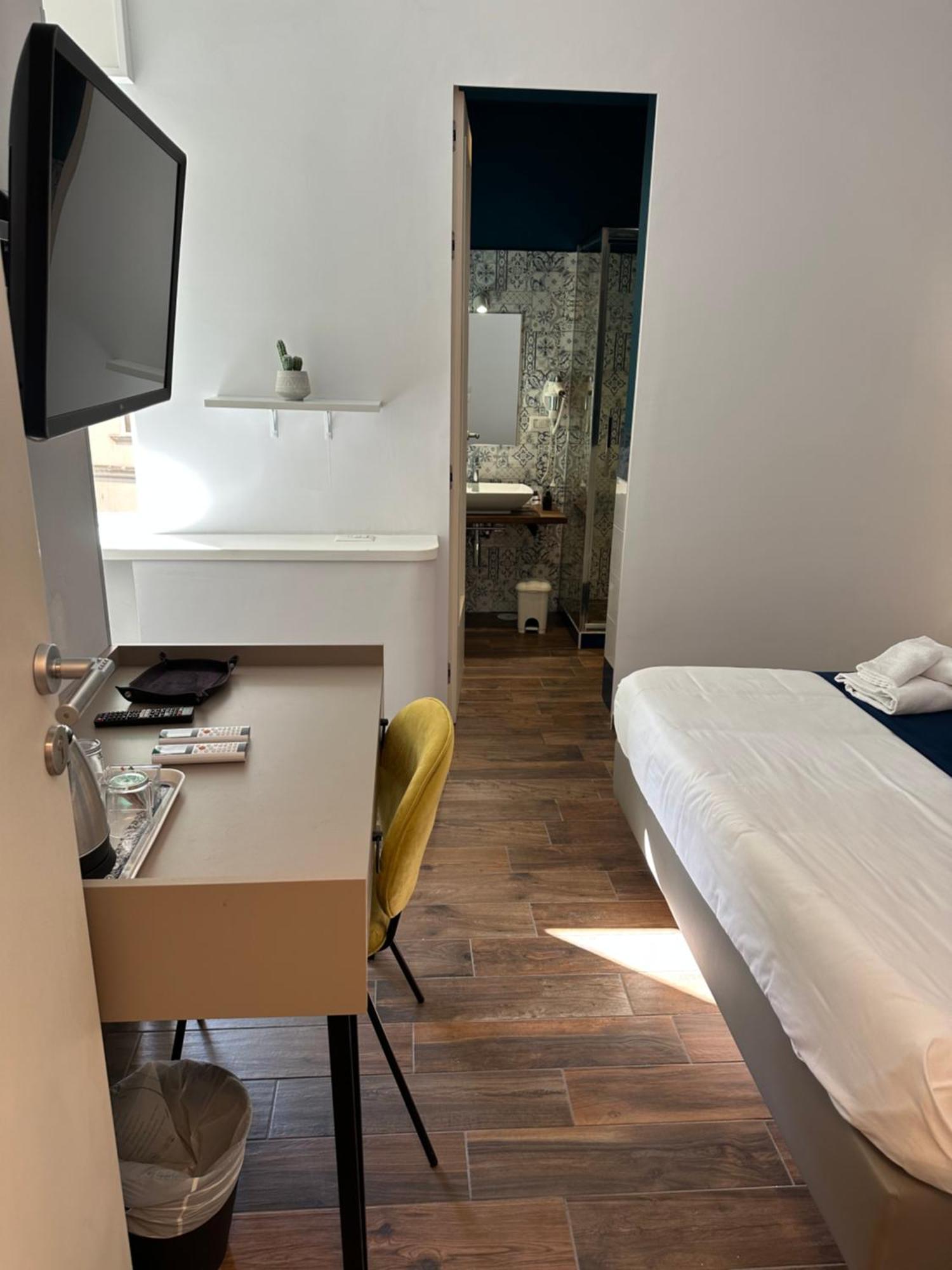 Hotiday Room Collection - Napoli Botanique Екстер'єр фото