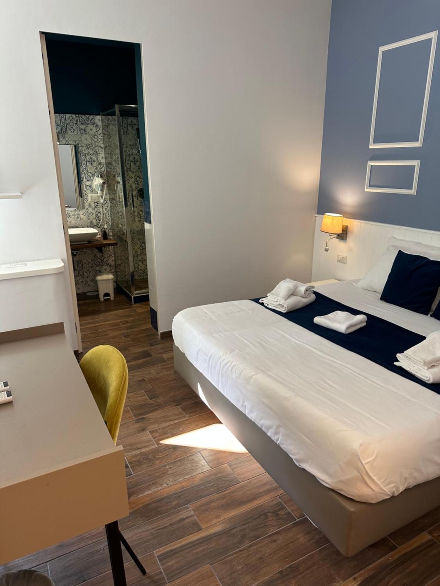 Hotiday Room Collection - Napoli Botanique Екстер'єр фото