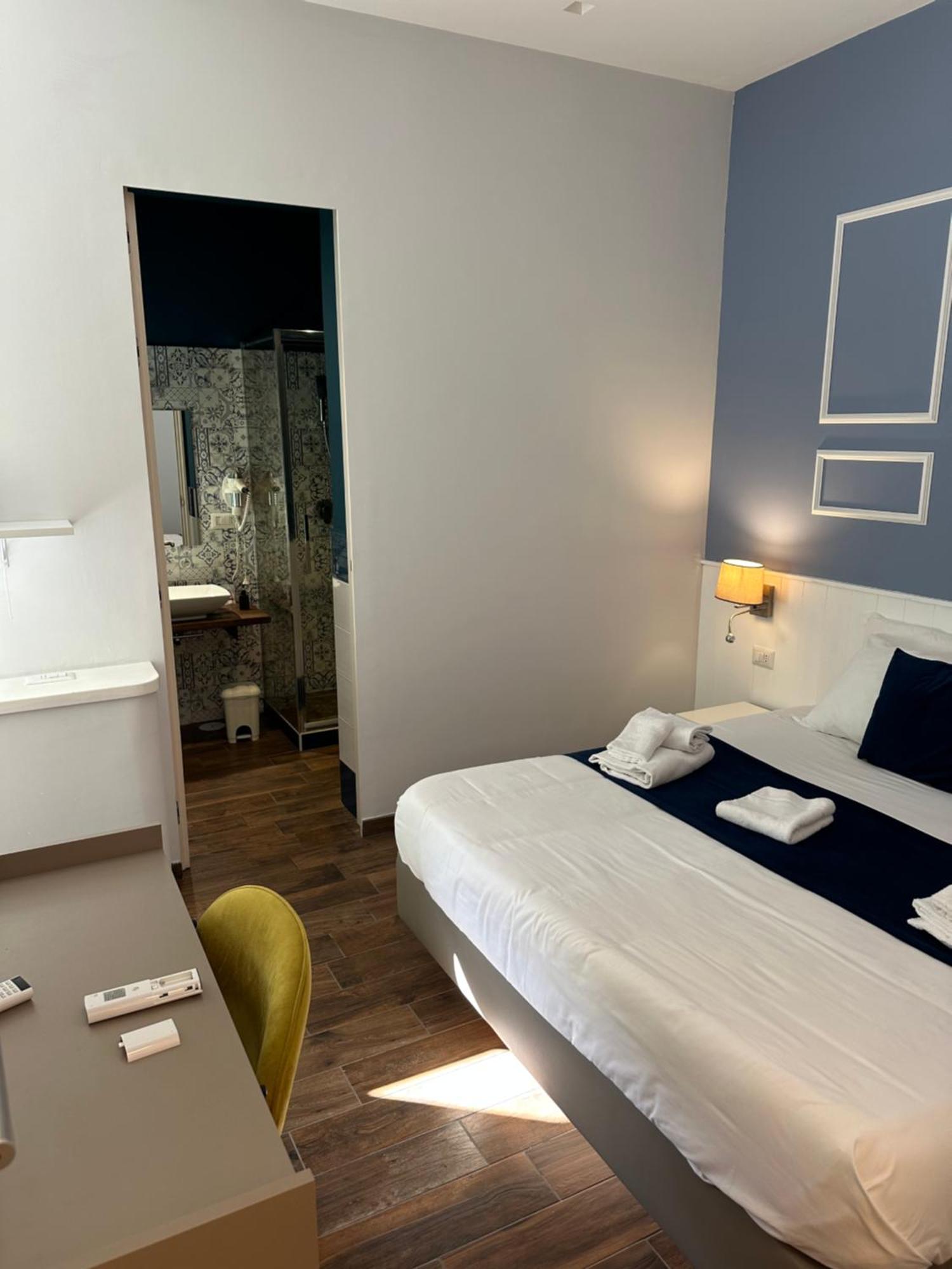 Hotiday Room Collection - Napoli Botanique Екстер'єр фото