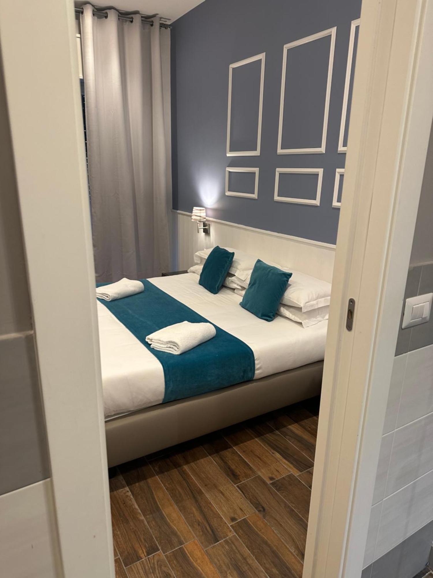 Hotiday Room Collection - Napoli Botanique Екстер'єр фото
