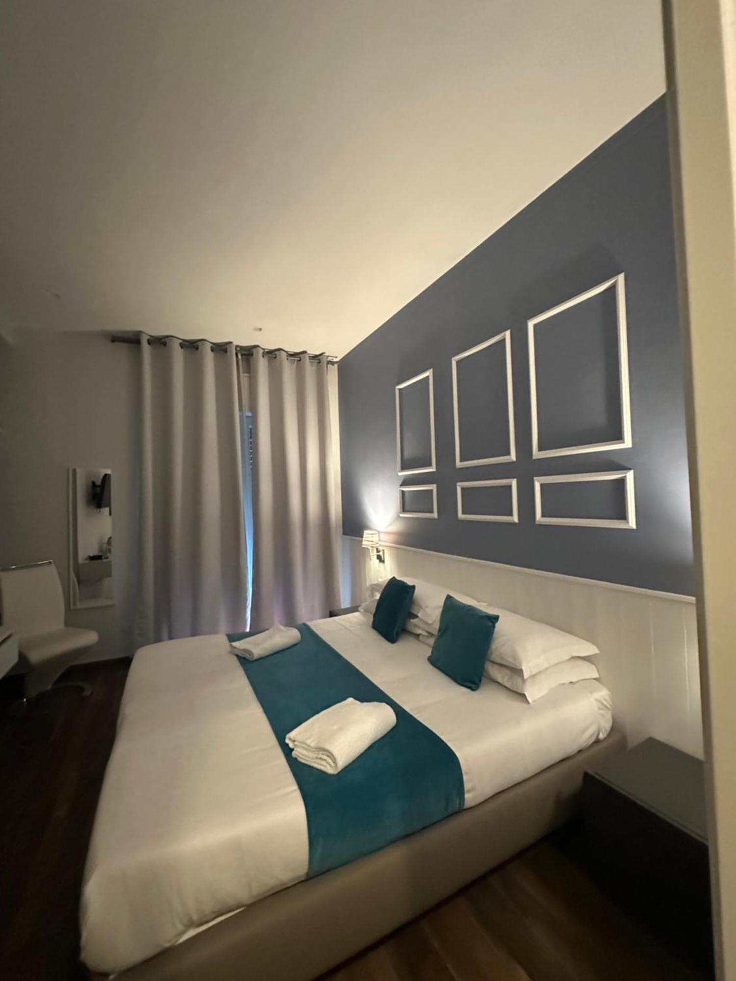 Hotiday Room Collection - Napoli Botanique Екстер'єр фото