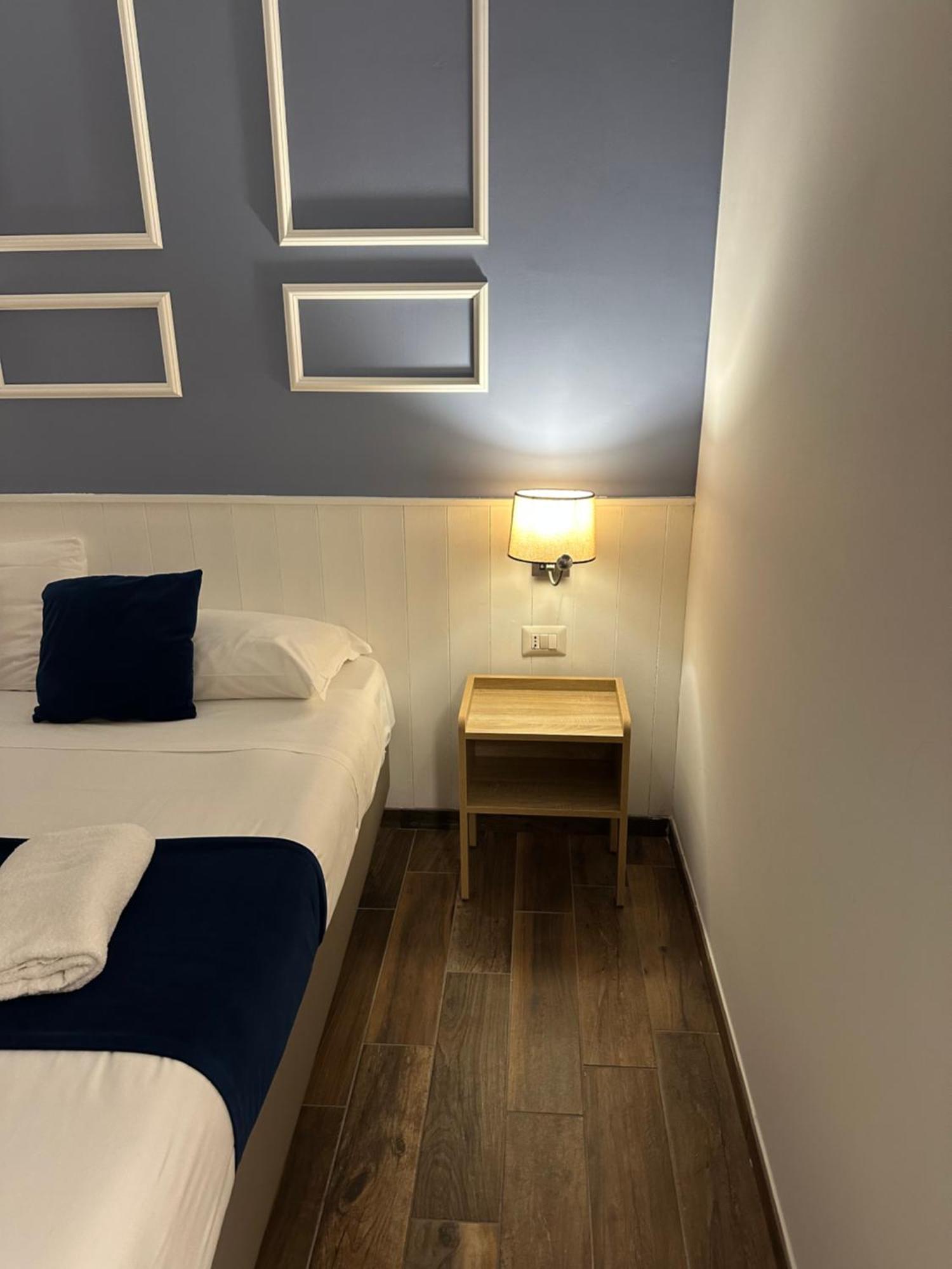 Hotiday Room Collection - Napoli Botanique Екстер'єр фото
